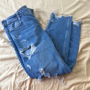 EUC ZARA jeans. Size 04.